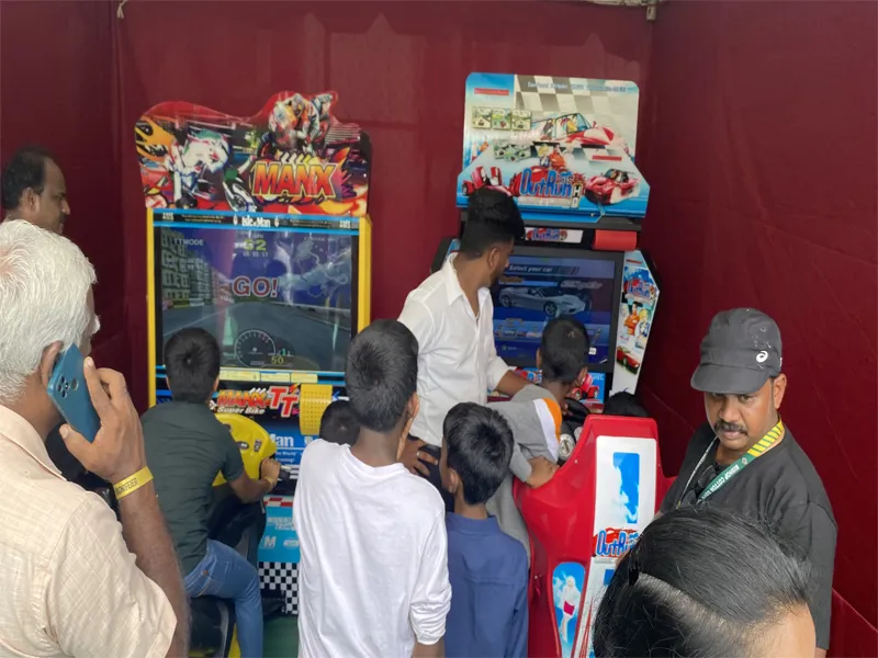 ARCADE CAR RACE|FUNDAY